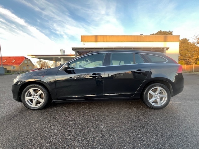 Volvo V60 2,0 D4