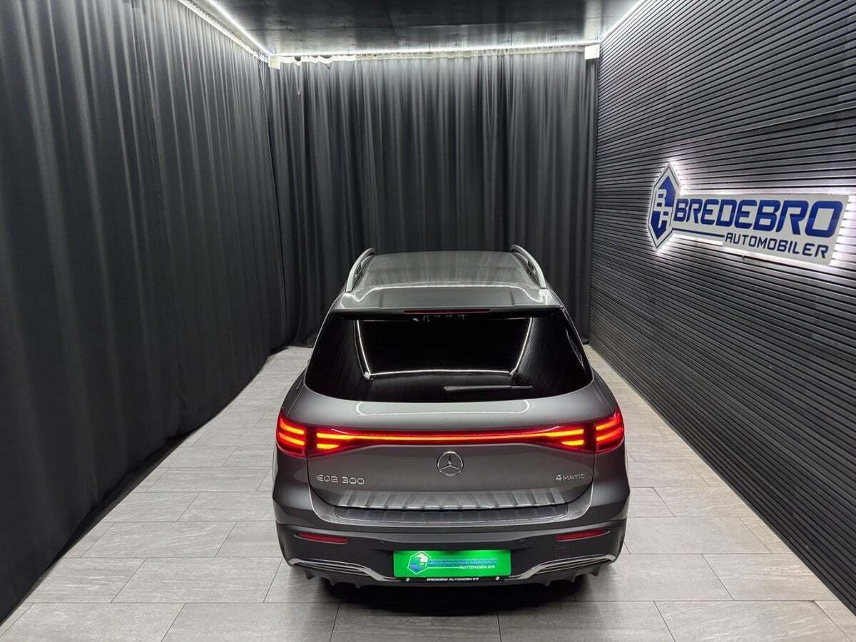 Mercedes EQB300 AMG Line 4Matic 7prs