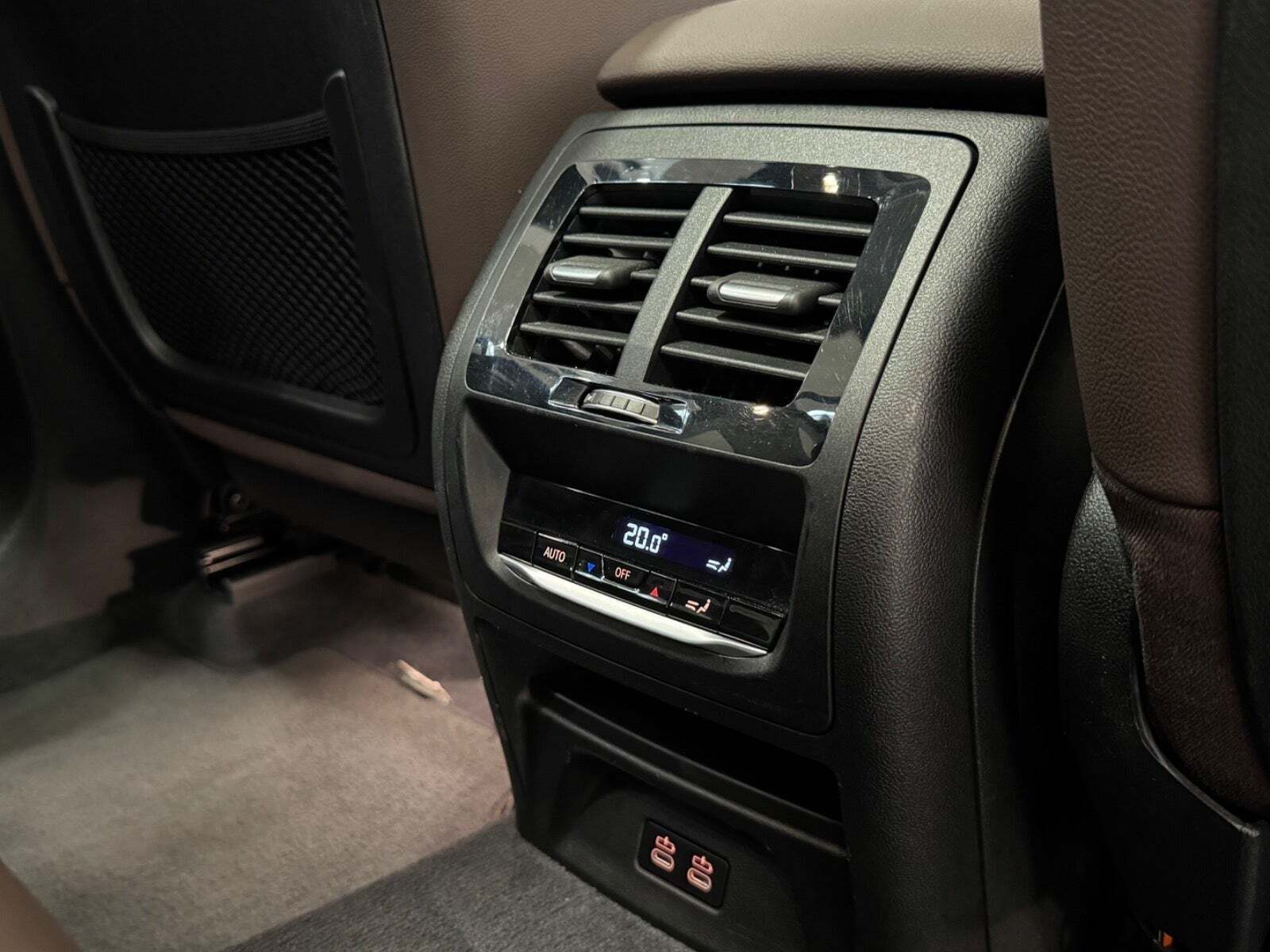 Hvid BMW iX3 fra 2021