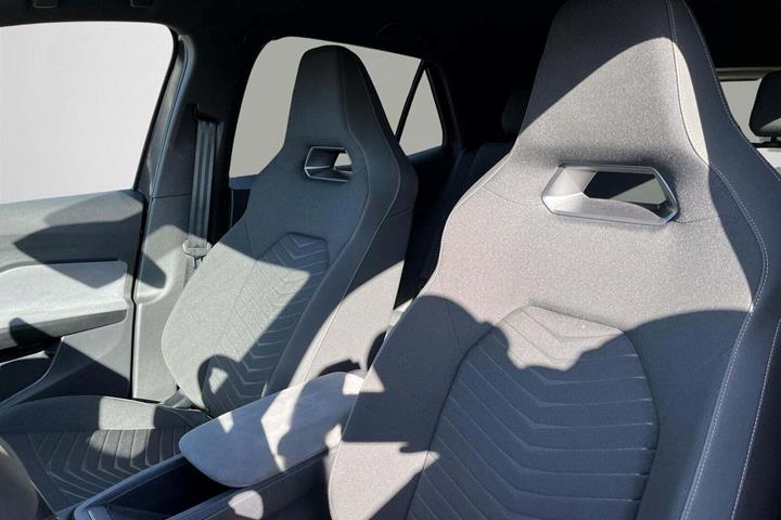 Grå Cupra Born fra 2022