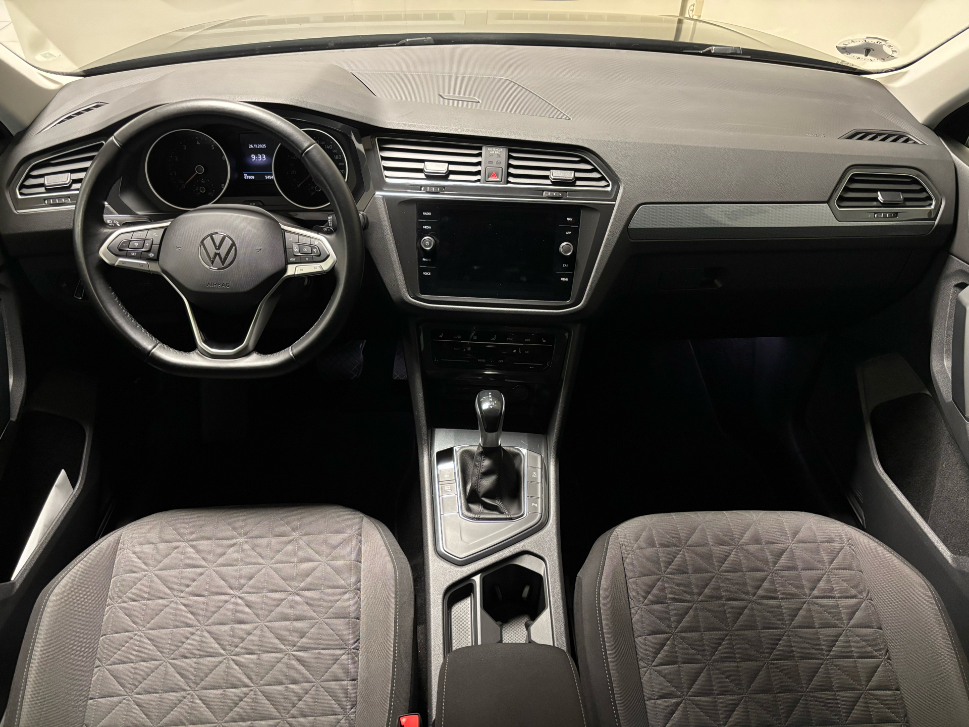 Sort VW Tiguan fra 2021