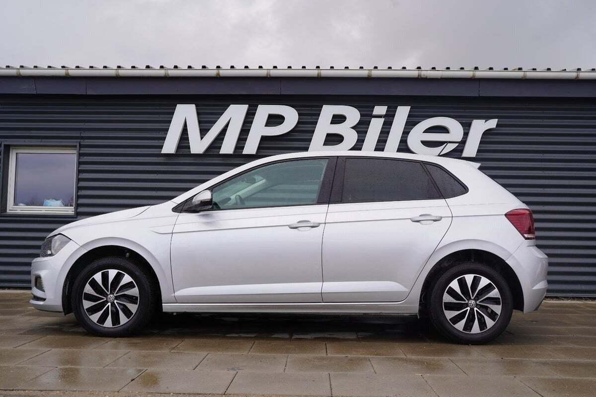 Sølv VW Polo fra 2019