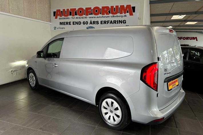 Sølv Mercedes eCitan fra 2023