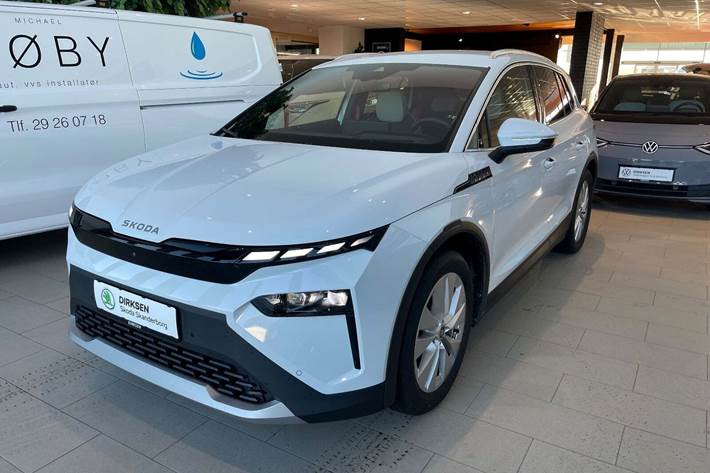 Hvid Skoda Elroq fra 2025 set udefra