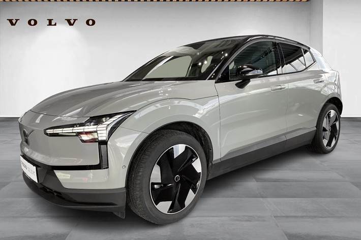 Grå Volvo EX30 fra 2024 set udefra