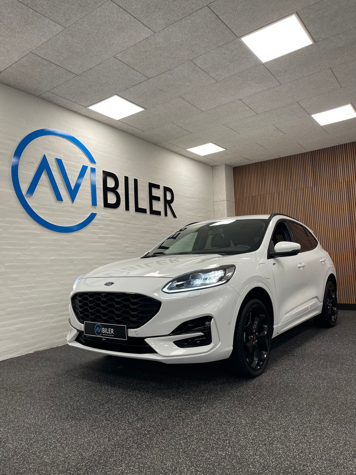 Ford Kuga 2,5 PHEV ST-Line X CVT