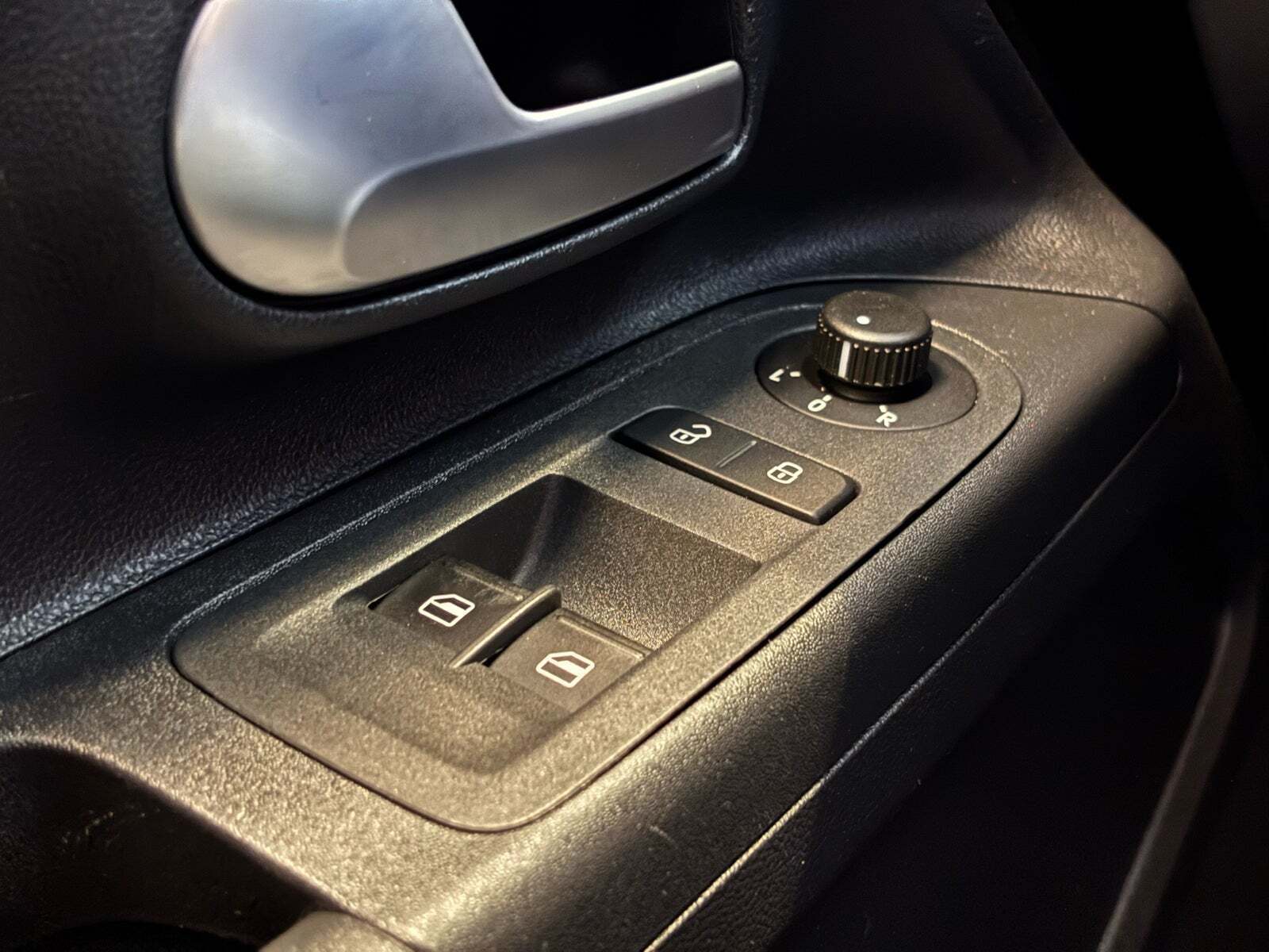 Hvid VW E-UP! fra 2022