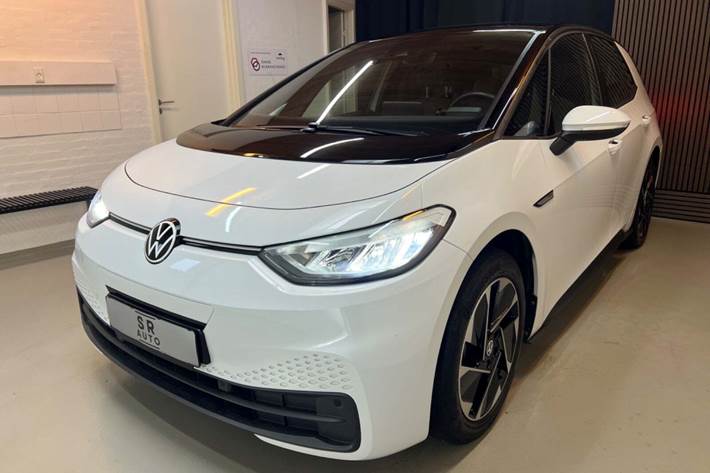 Hvid VW ID.3 fra 2021 set udefra