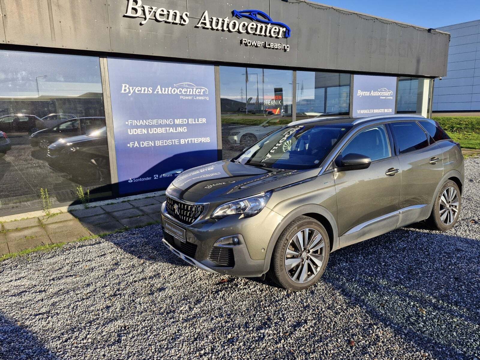 Peugeot 3008 1,6 Hybrid First Selection EAT8