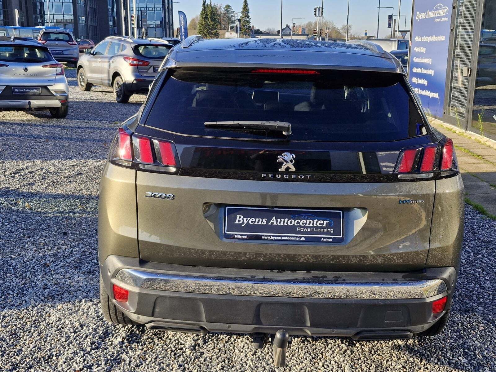 Peugeot 3008 1,6 Hybrid First Selection EAT8