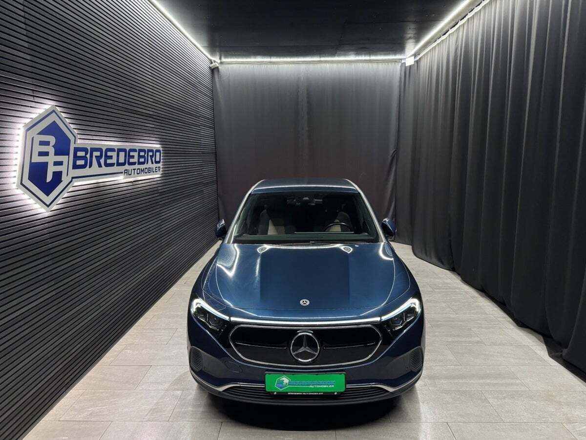 Mercedes EQA250+ Electric Art