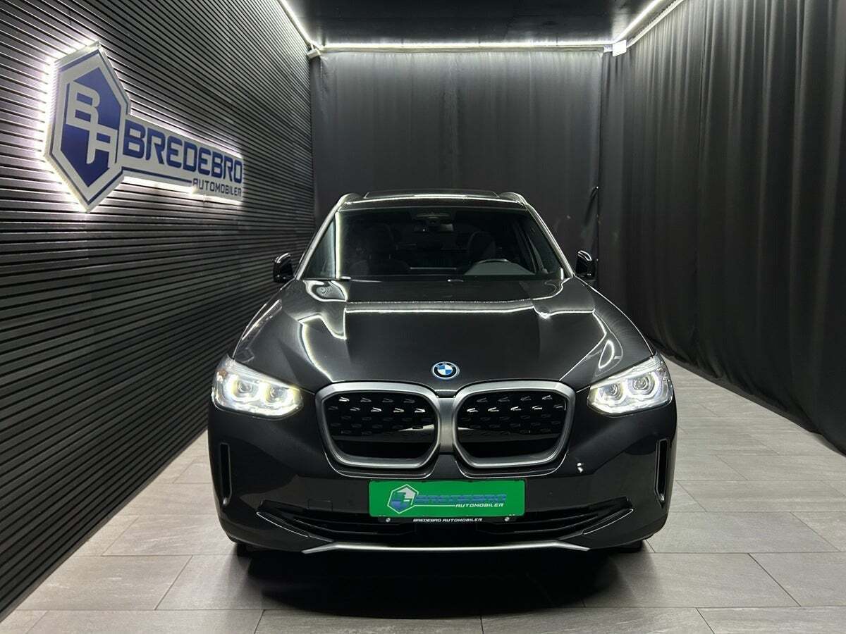 BMW iX3 Inspiring