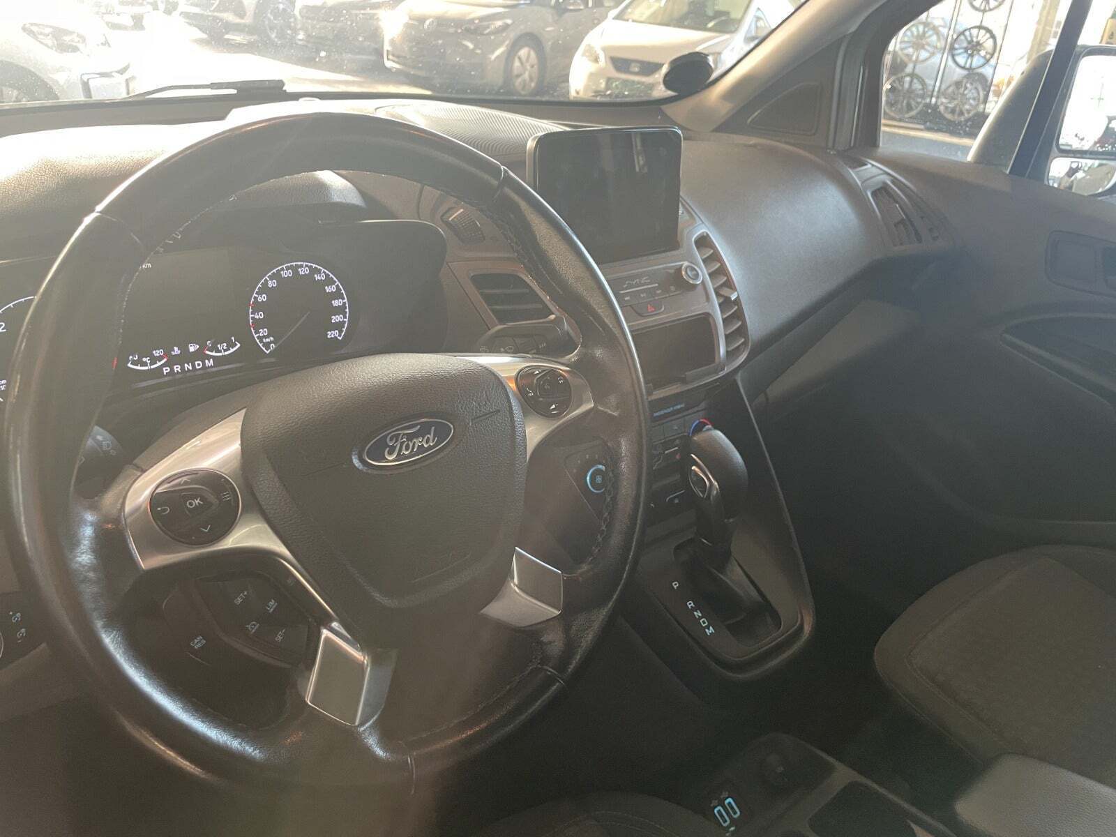 Grå Ford Transit Connect fra 2021