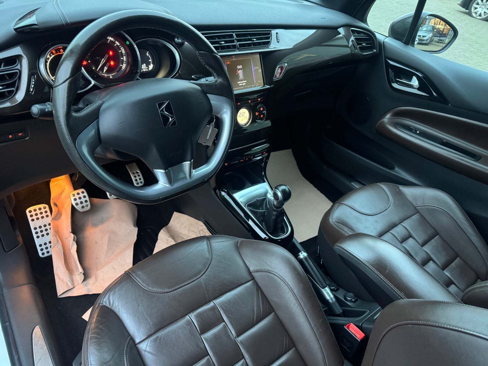 DS DS 3 1,6 BlueHDi 100 Sport