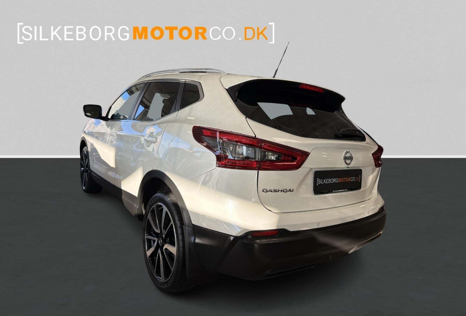 Hvid Nissan Qashqai fra 2019