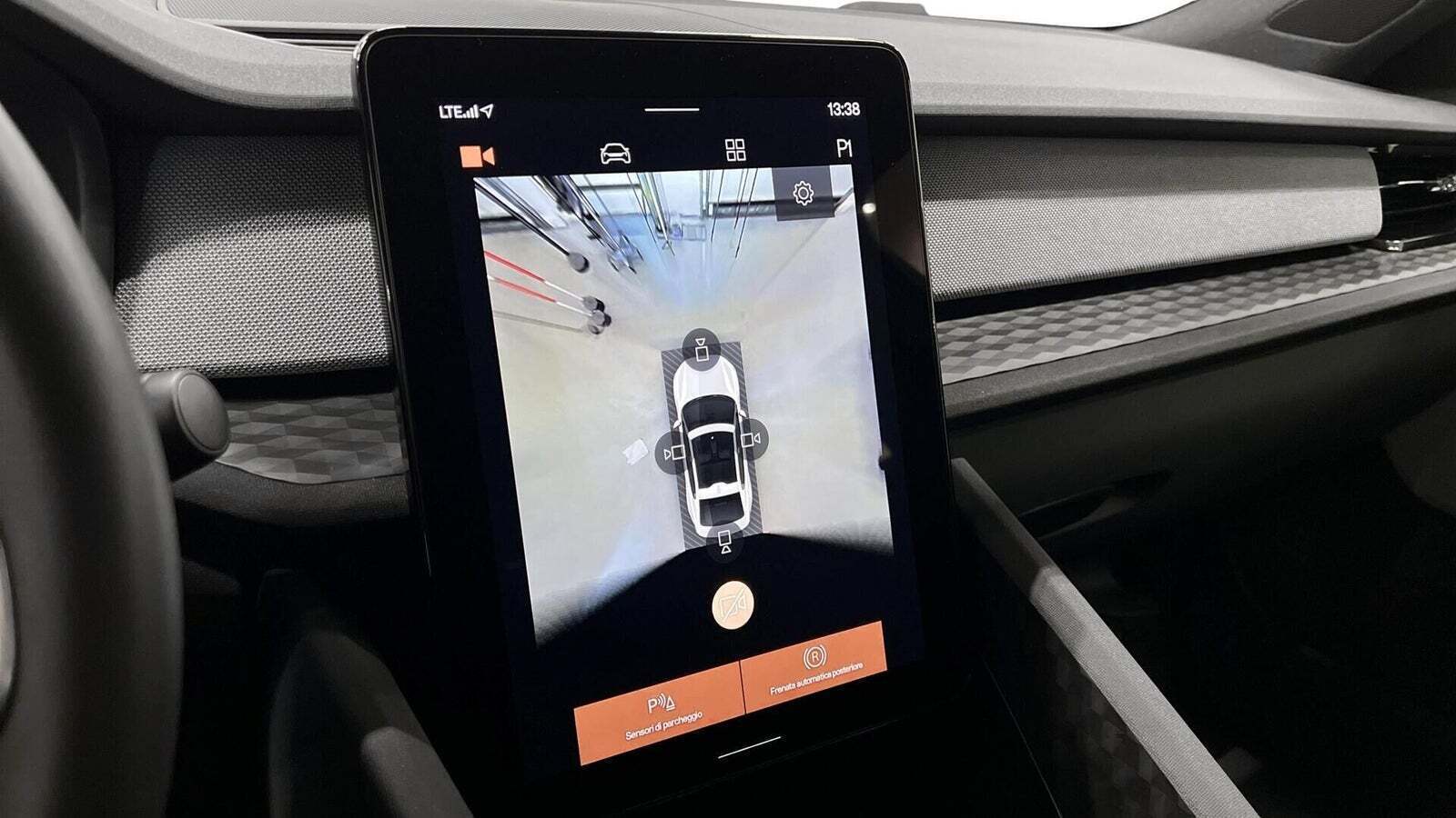 Blå Polestar 2 fra 2023