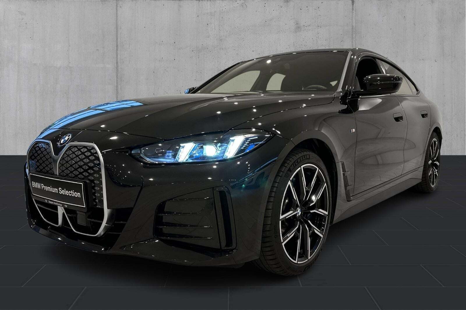 Sort BMW i4 fra 2025 set udefra