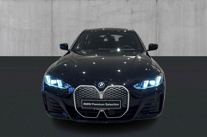Sort BMW i4 fra 2025