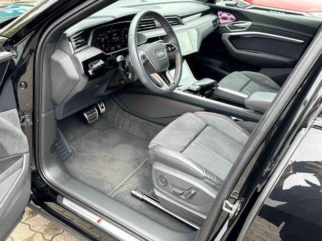 Audi Q8 e-tron 55 S-line quattro