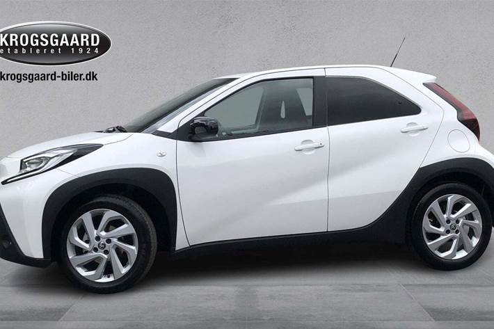 Hvid Toyota Aygo X fra 2024