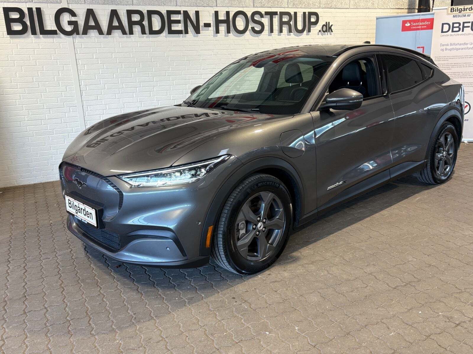 Ford Mustang Mach-E 98 Extended Range