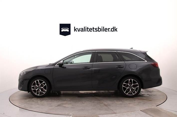 Grå Kia Ceed fra 2024