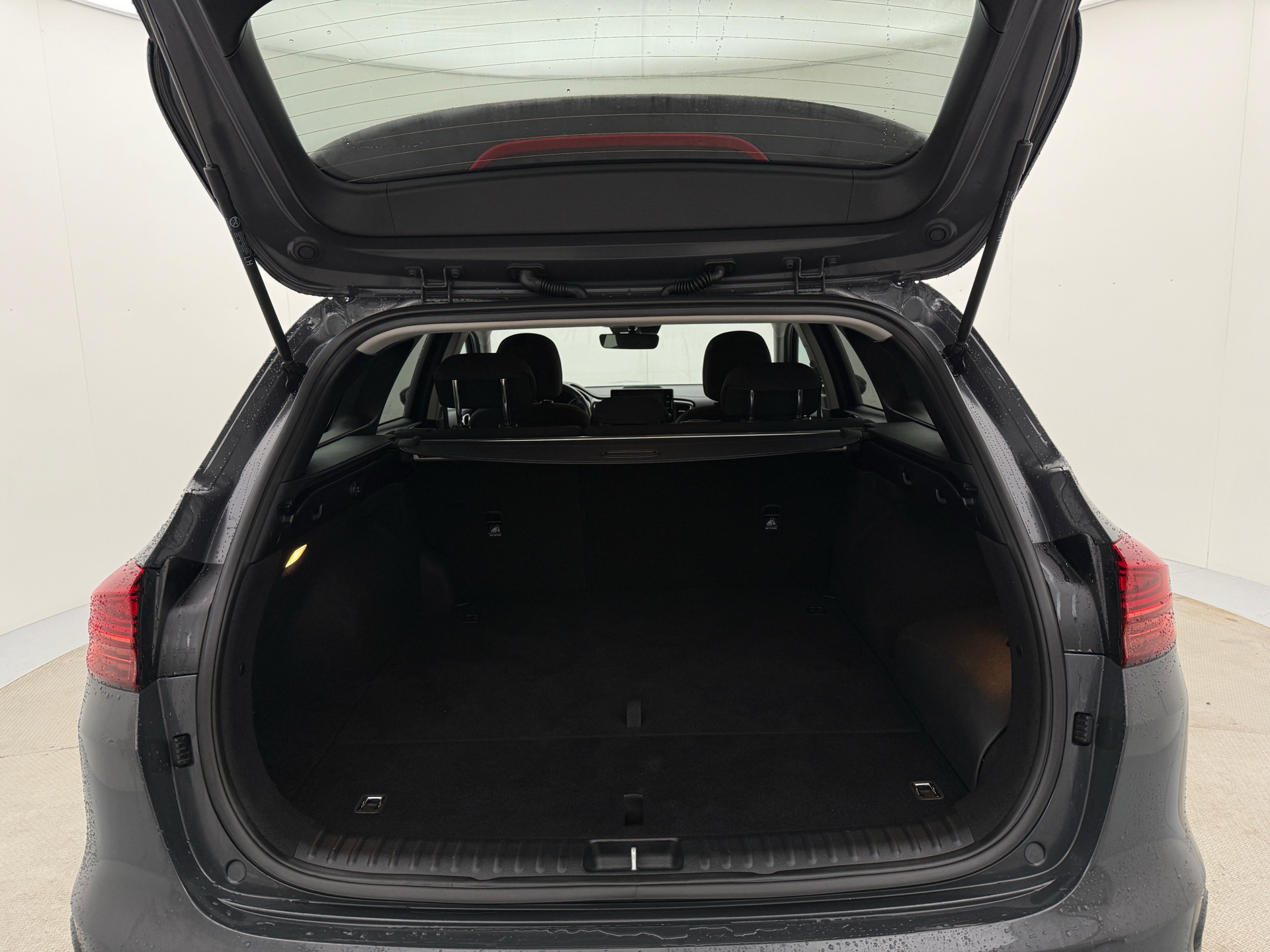 Grå Kia Ceed fra 2024