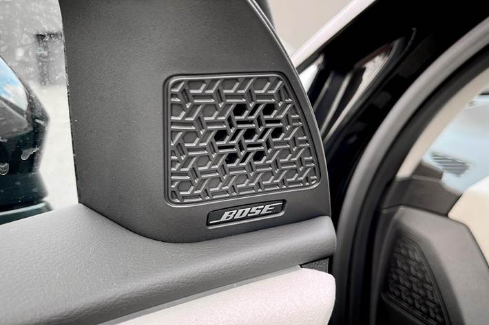 Sort Nissan Ariya fra 2025