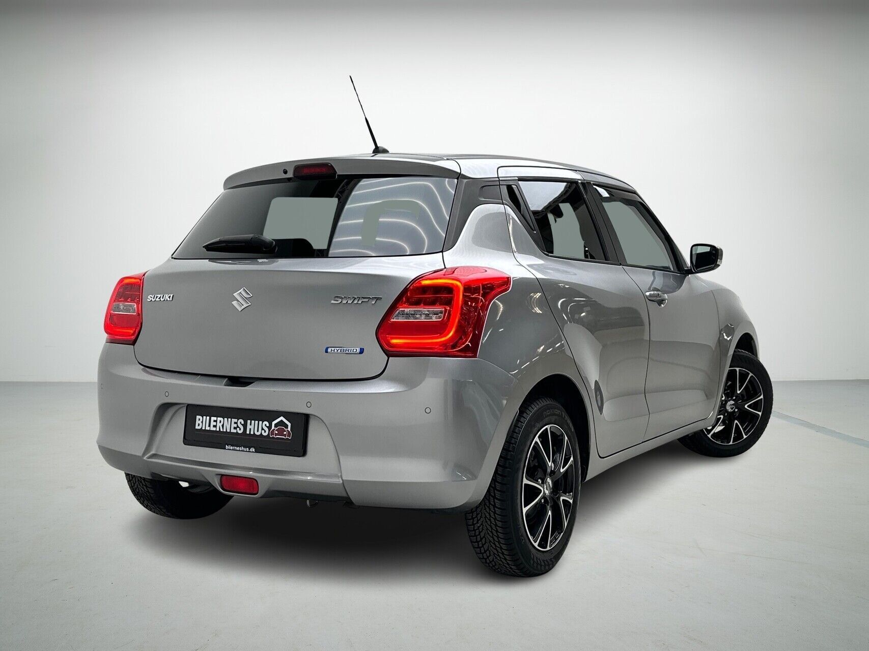 Suzuki Swift 1,2 Dualjet  Mild hybrid Exclusive AEB 83HK 5d