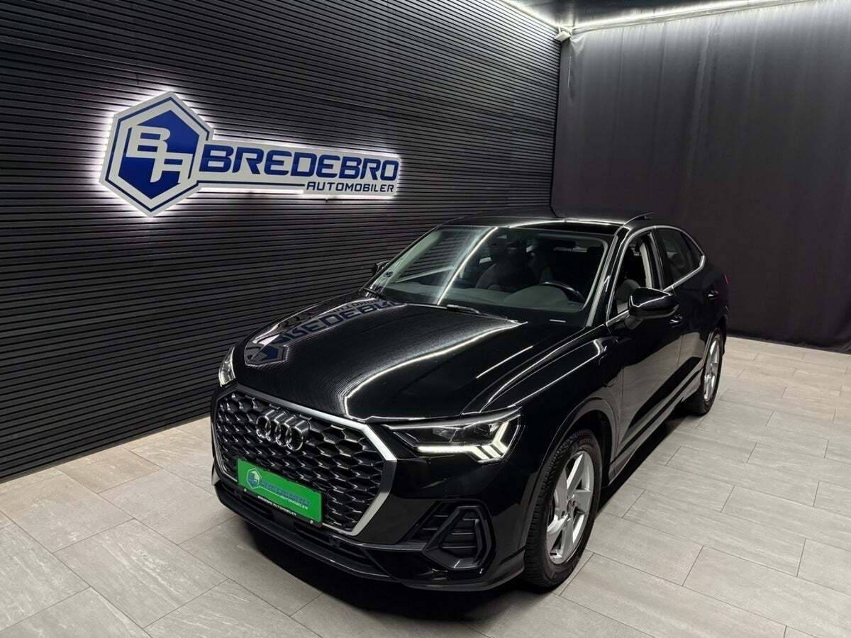 Audi Q3 45 TFSi e Attitude plus Sportback S-tr.