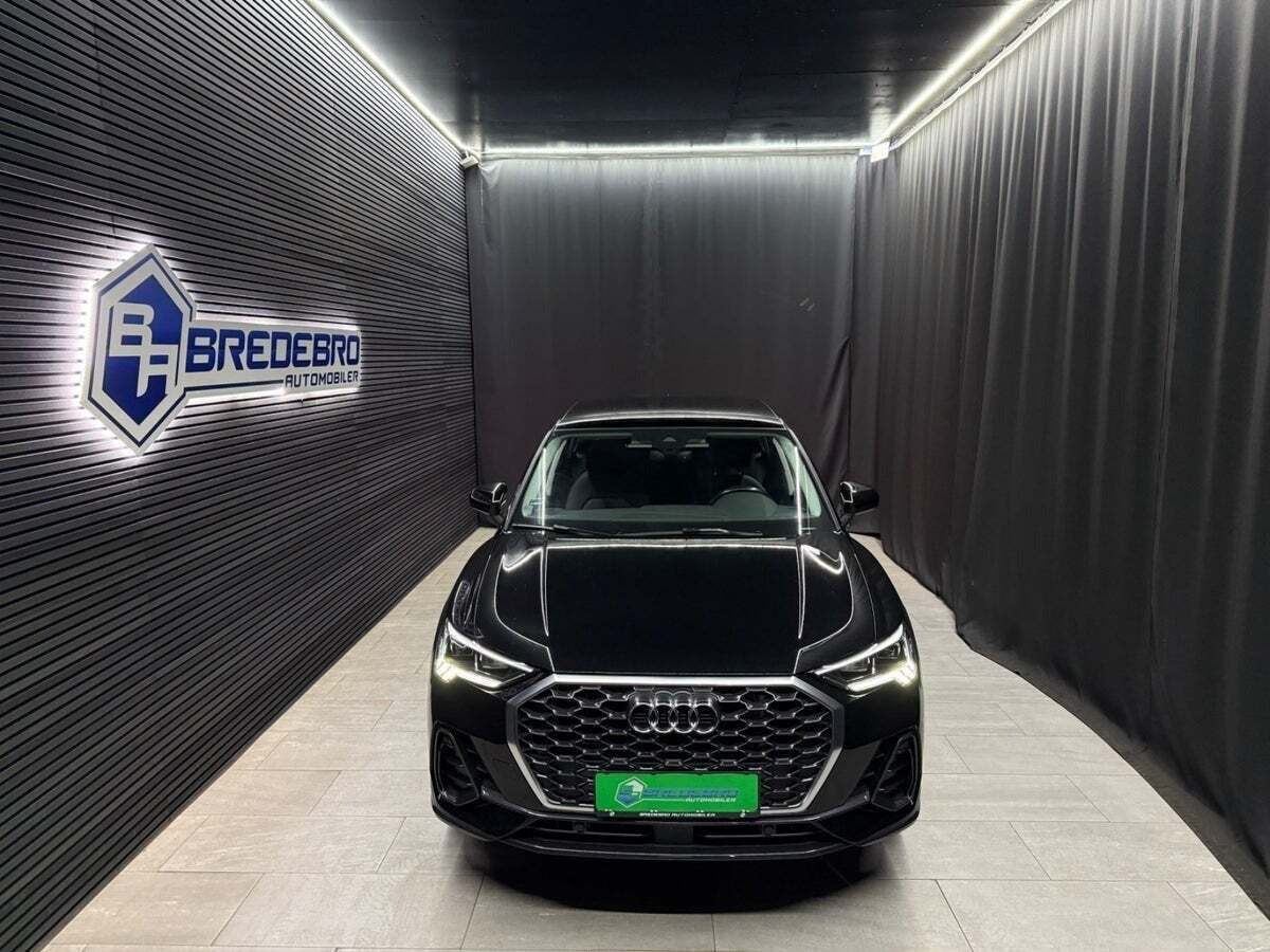 Audi Q3 45 TFSi e Attitude plus Sportback S-tr.