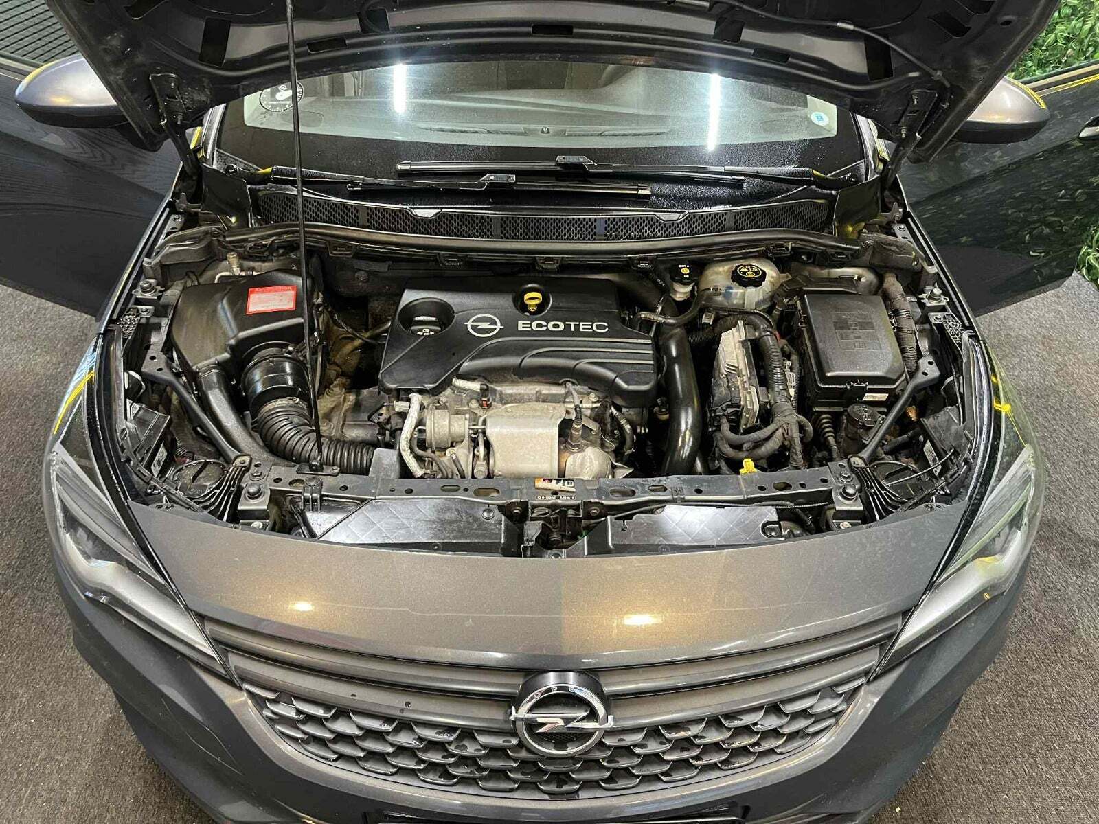 undefined Opel Astra fra 2016