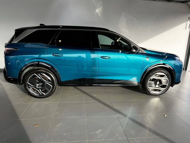 Peugeot e-5008 77 GT Pack 7prs