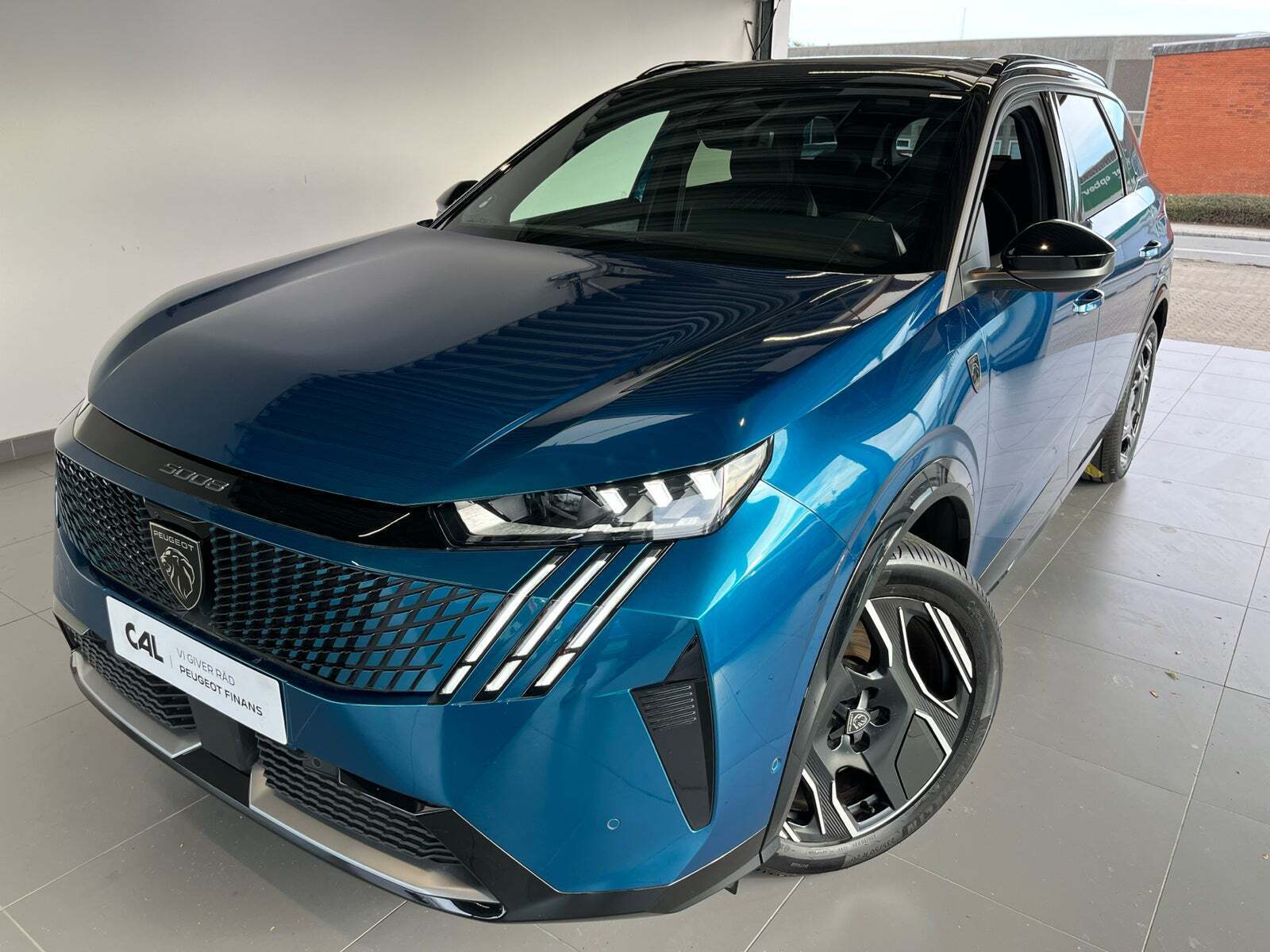 Peugeot e-5008 77 GT Pack 7prs