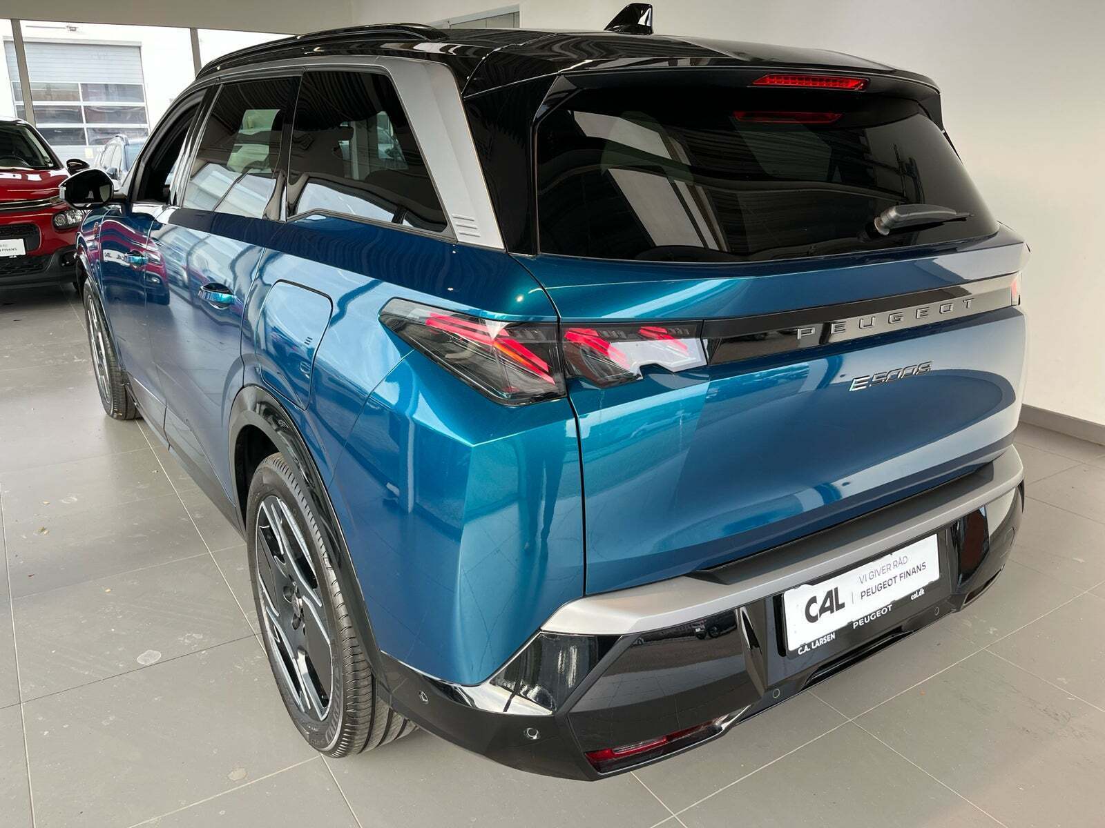 Peugeot e-5008 77 GT Pack 7prs