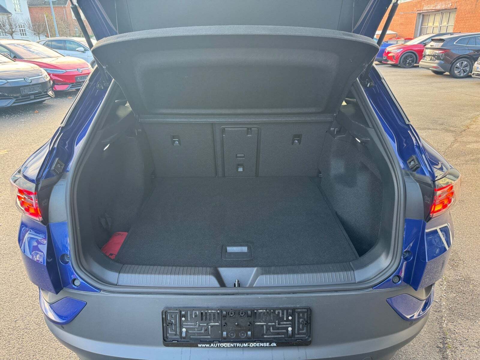 Blå VW ID.4 fra 2023