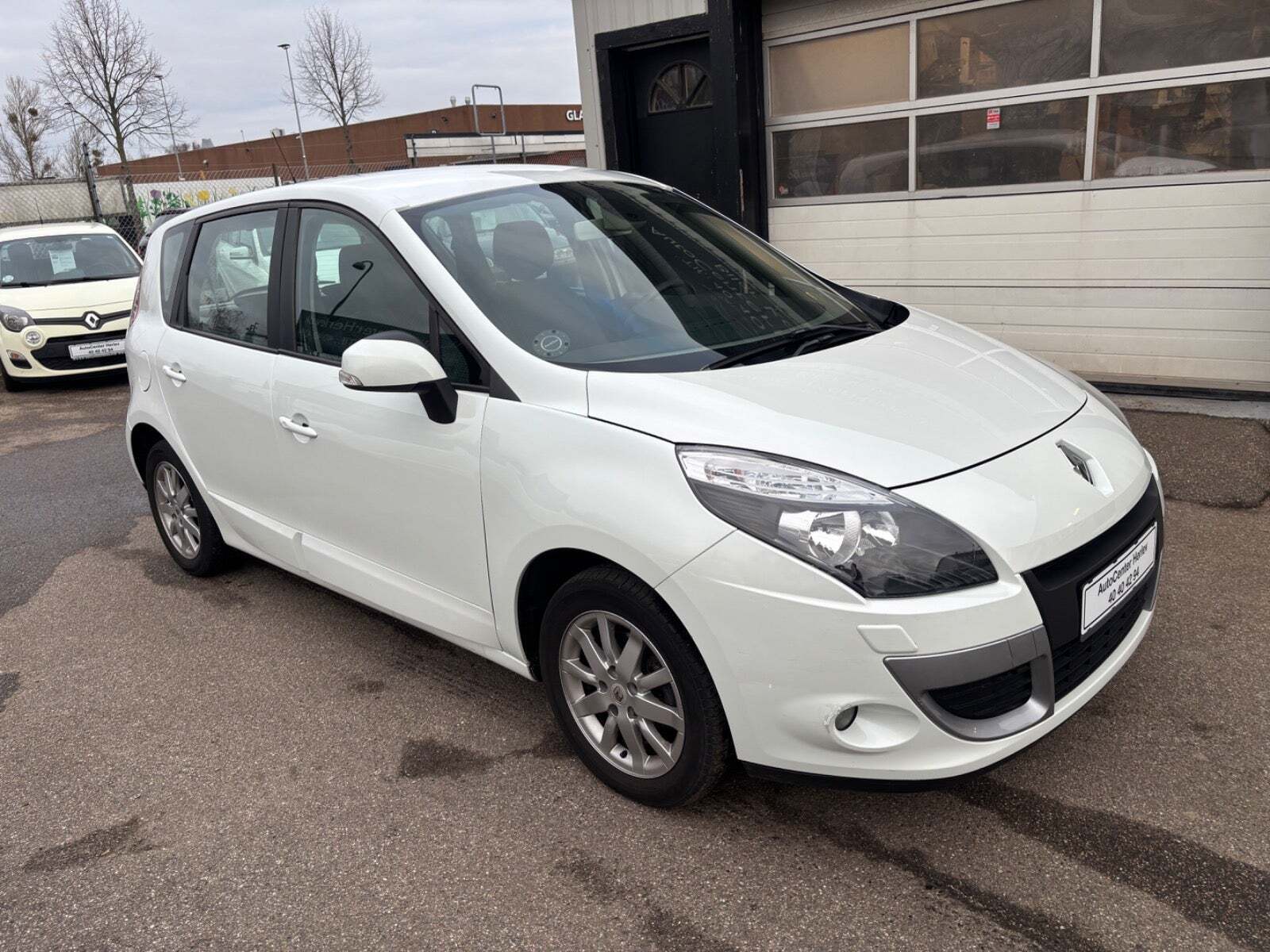 Hvid Renault Scenic III fra 2012