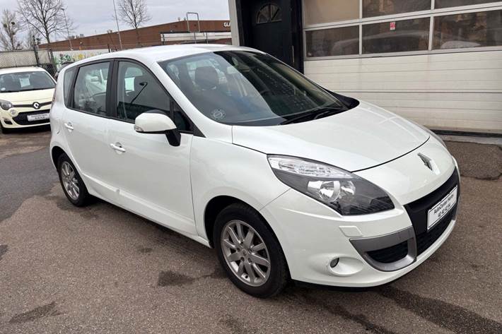 Hvid Renault Scenic III fra 2012