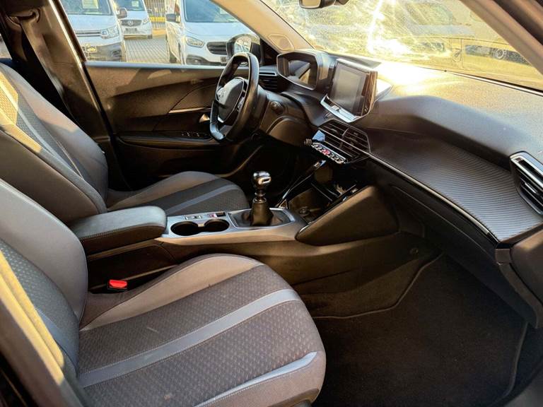 Peugeot 2008 1,5 BlueHDi 100 Allure Pack Van