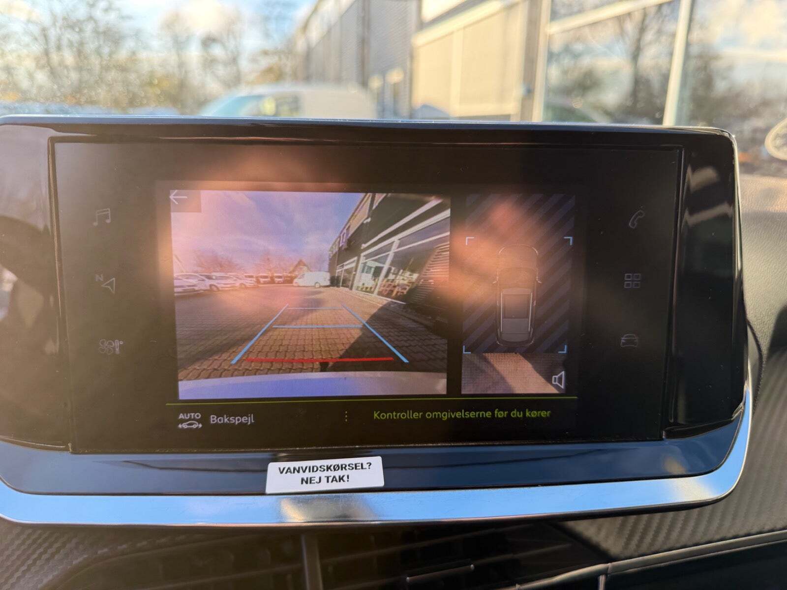 Sort Peugeot 2008 fra 2021