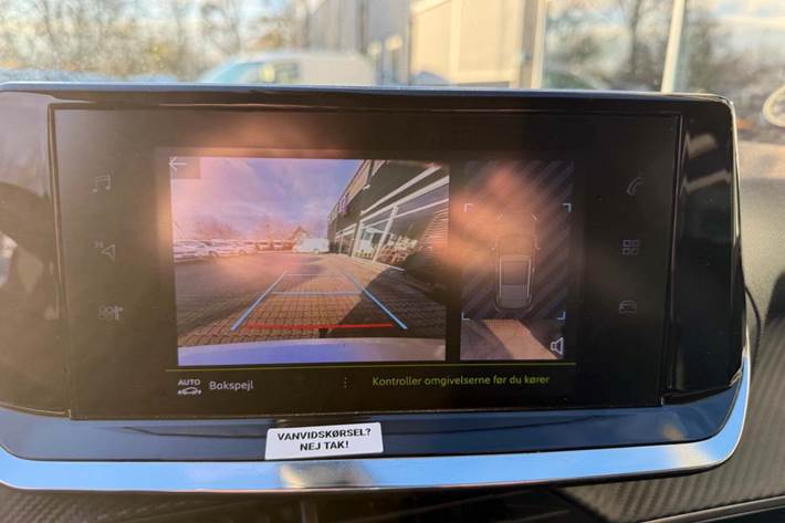 Sort Peugeot 2008 fra 2021