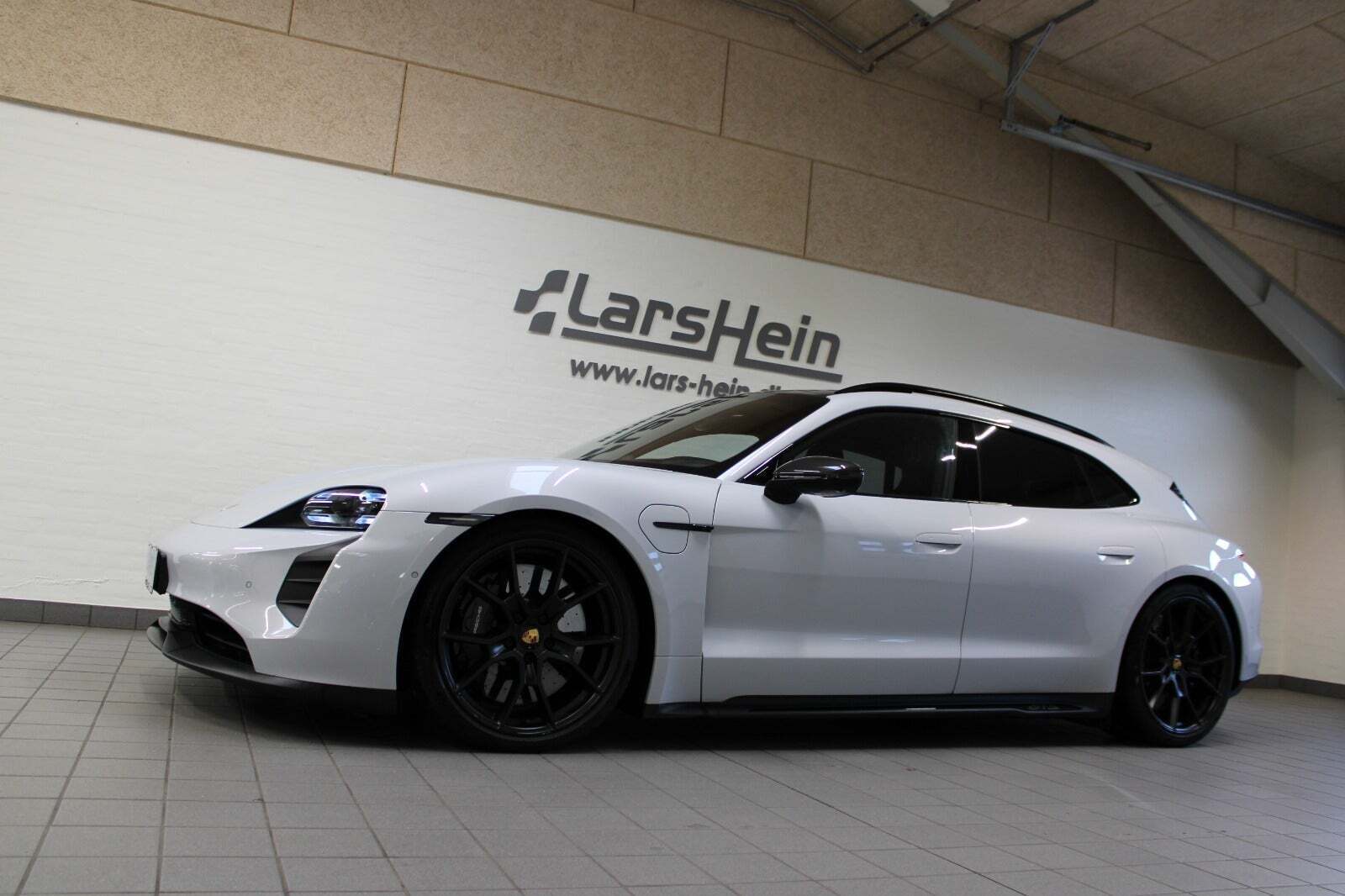 Porsche Taycan GTS Performance+ Sport Turismo