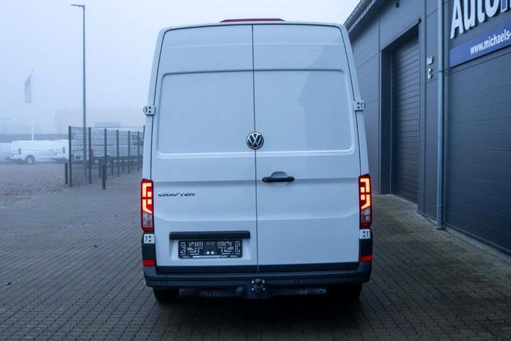 Hvid VW Crafter 35 fra 2024