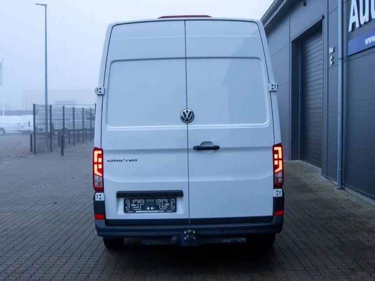 VW Crafter 35 2,0 TDi 102 Kassevogn L3H2