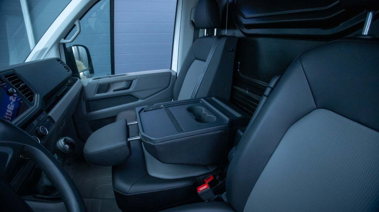 Hvid VW Crafter 35 fra 2024