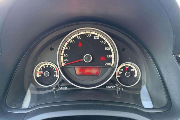 Hvid VW UP! fra 2013