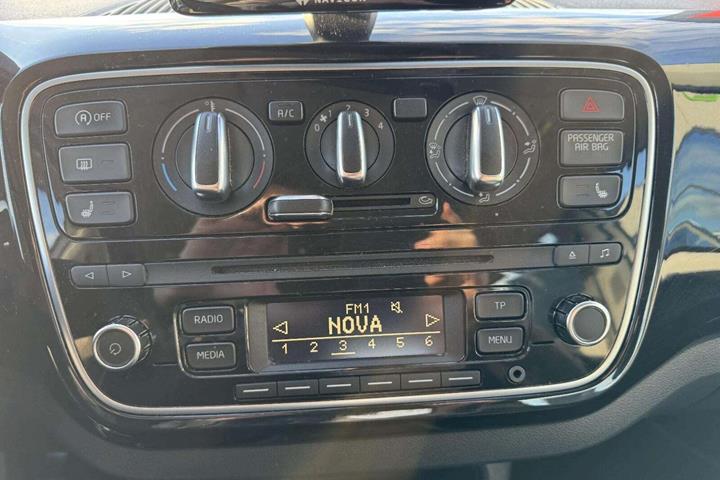 Hvid VW UP! fra 2013