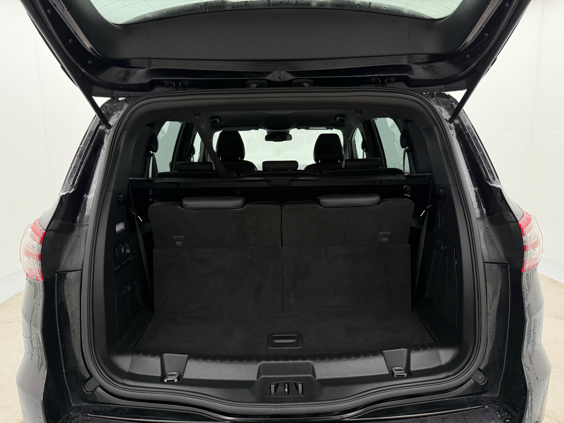 Sort Ford S-MAX fra 2022