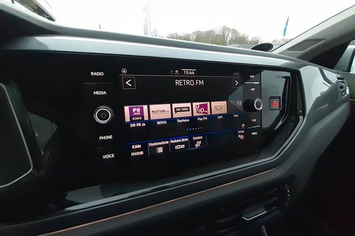 Sølv VW Polo fra 2021