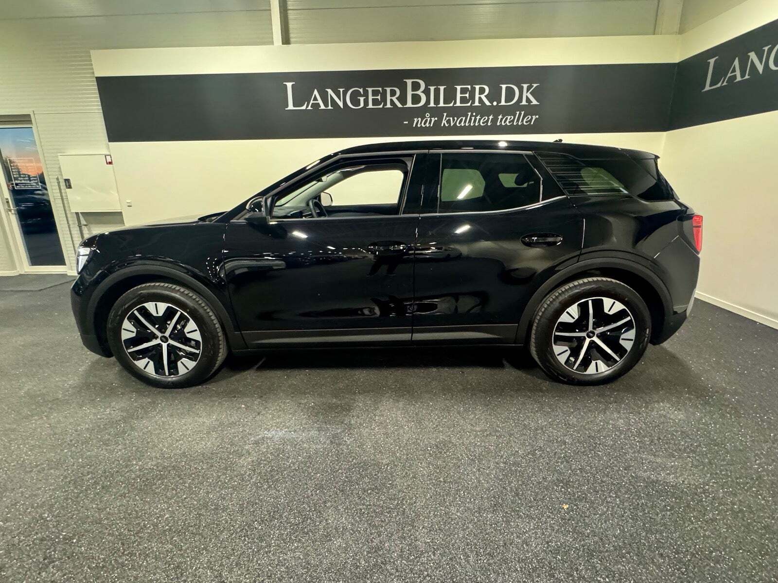 Ford Explorer 82 Select Extended Range